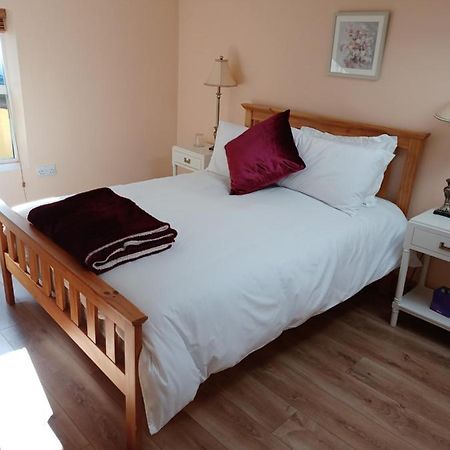 Kents Guesthouse Accommodation Kilmacthomas المظهر الخارجي الصورة