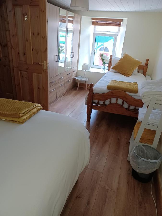 Kents Guesthouse Accommodation Kilmacthomas المظهر الخارجي الصورة