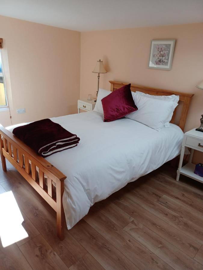 Kents Guesthouse Accommodation Kilmacthomas المظهر الخارجي الصورة